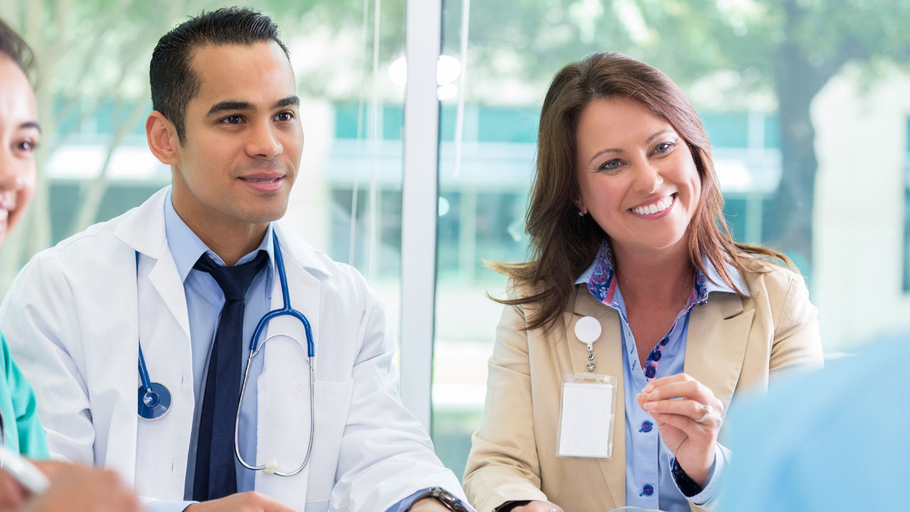 Medical professional having a meeting